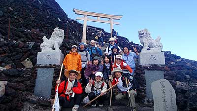 4:30～8:00 富士山山頂着