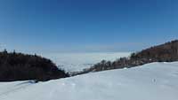 今日のキャンプ地はココ、遠くに流氷がみえています